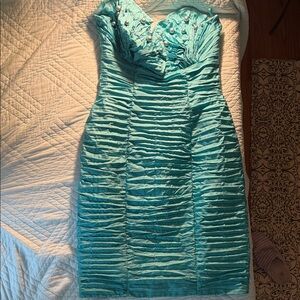 Elegant Strapless Teal Dress